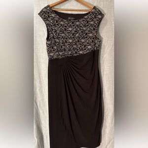 Connected Apparel Dress Sleeveless Black With Gold/Beige Floral Women’s Sz 14